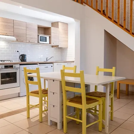 Marie Diane - Laurier Des Mers * Propriano (Corsica)